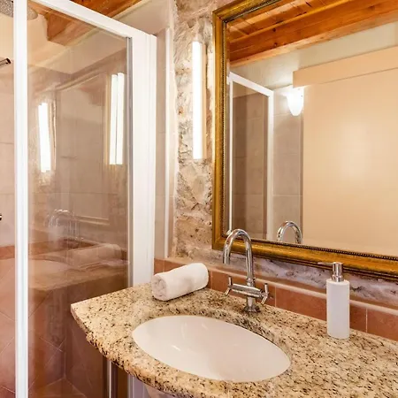 بيت للعطل Villa-varos-palm-garden سبليت