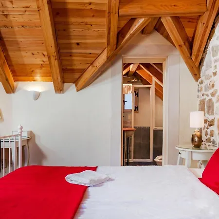 Villa-varos-palm-garden Holiday home